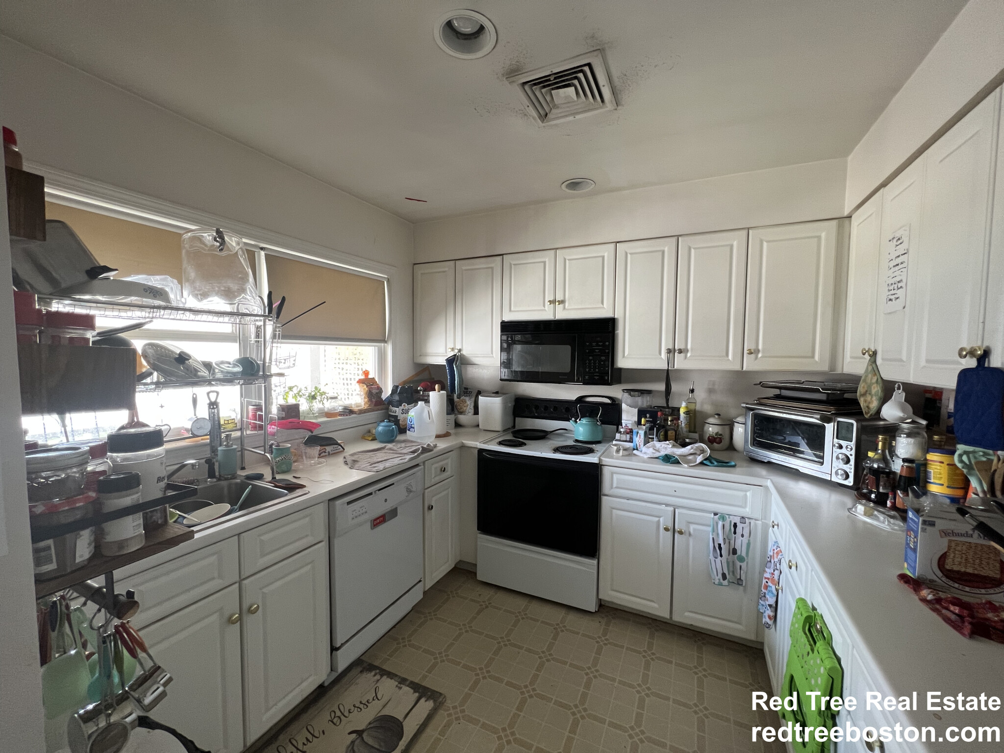 8-10 Glencoe St, Brighton