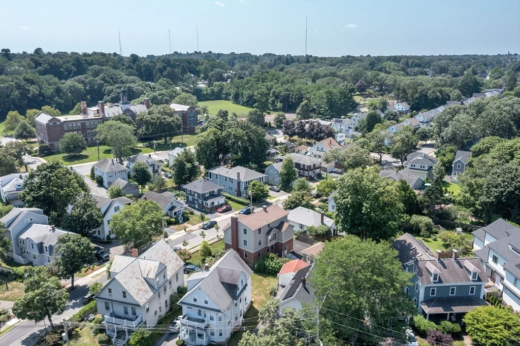 17 Gilbert St, Newton