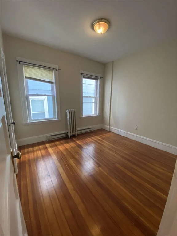 37-39 Belknap St, West Somerville