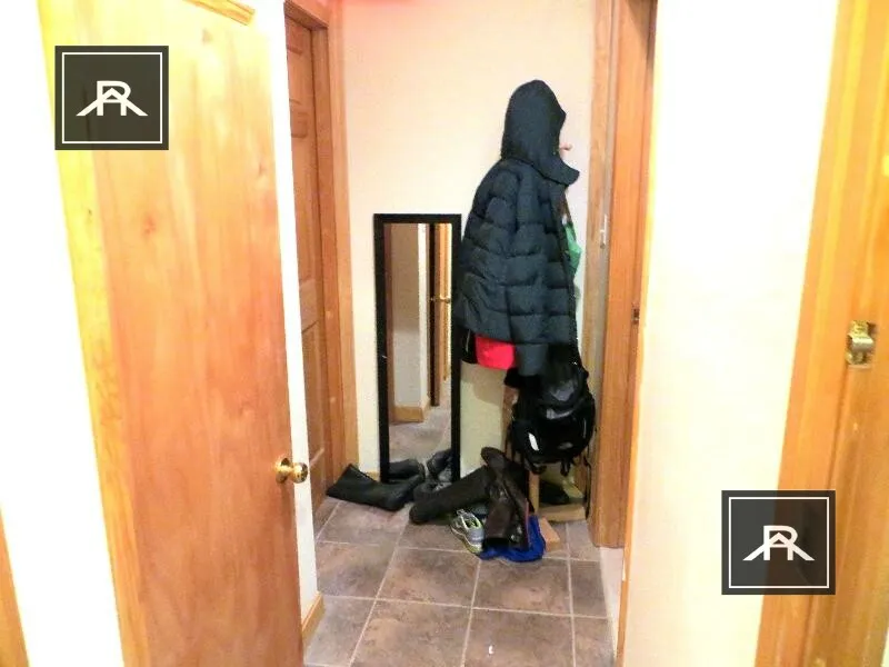 1689 Beacon St, Aspinwall Hill