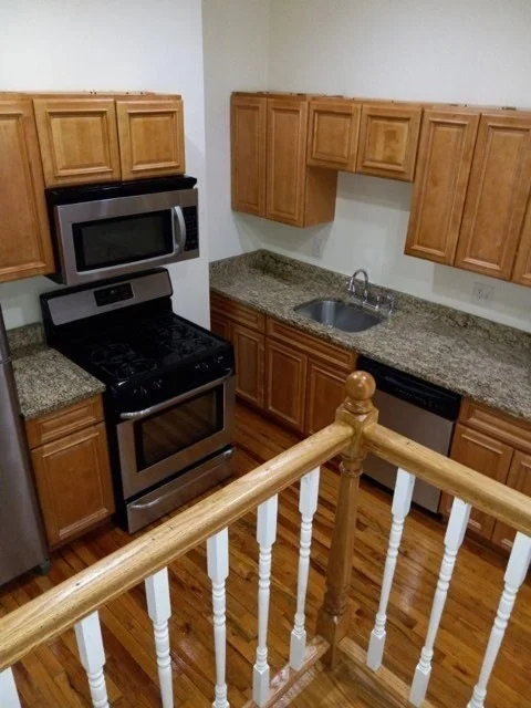 227 Roxbury St, Roxbury