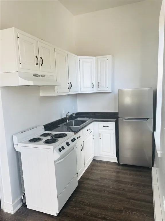 433 Massachusetts Ave, Roxbury