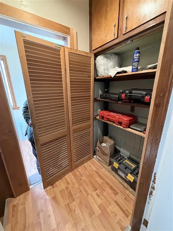 27 Conwell Ave, West Somerville