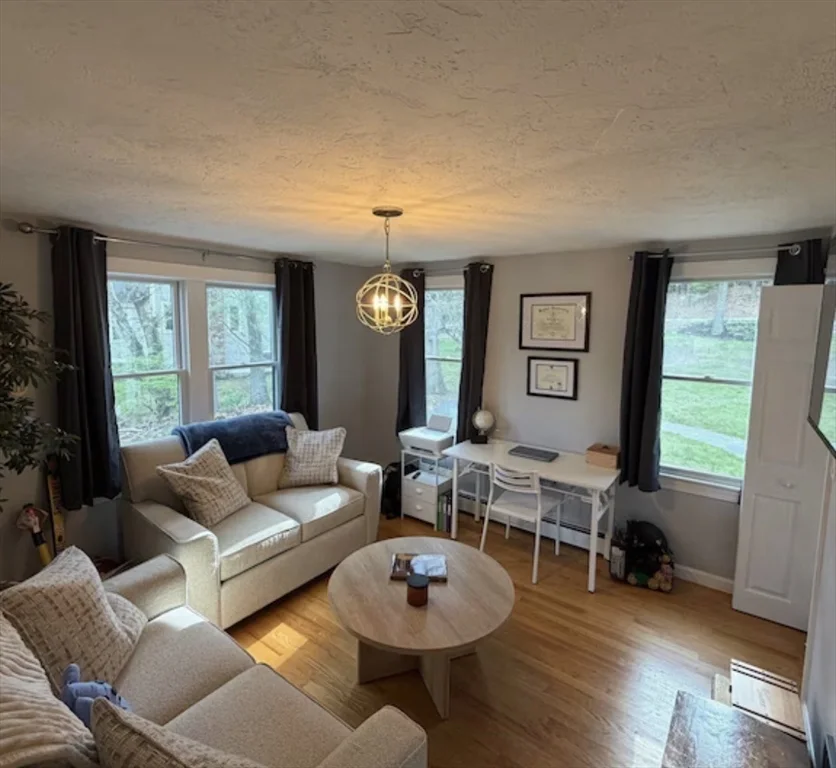 456 South River St, Marshfield