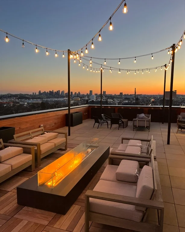 600 Broadway, Everett