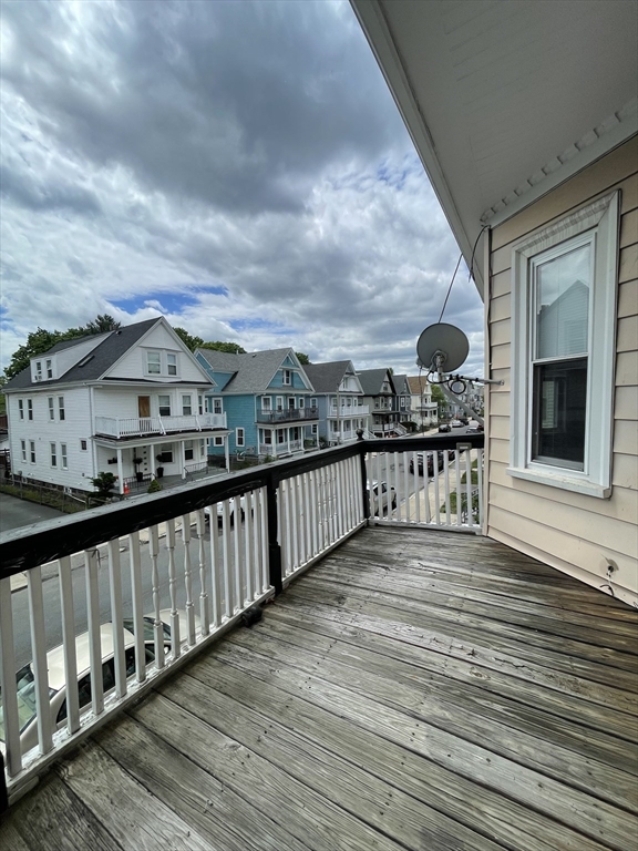 100 Lonsdale, Dorchester