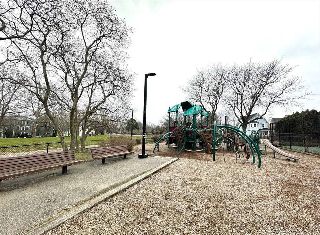 269 Lamartine St, Jamaica Plain