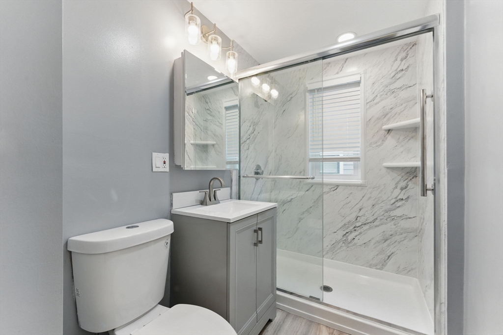 17 Hillsboro, Boston