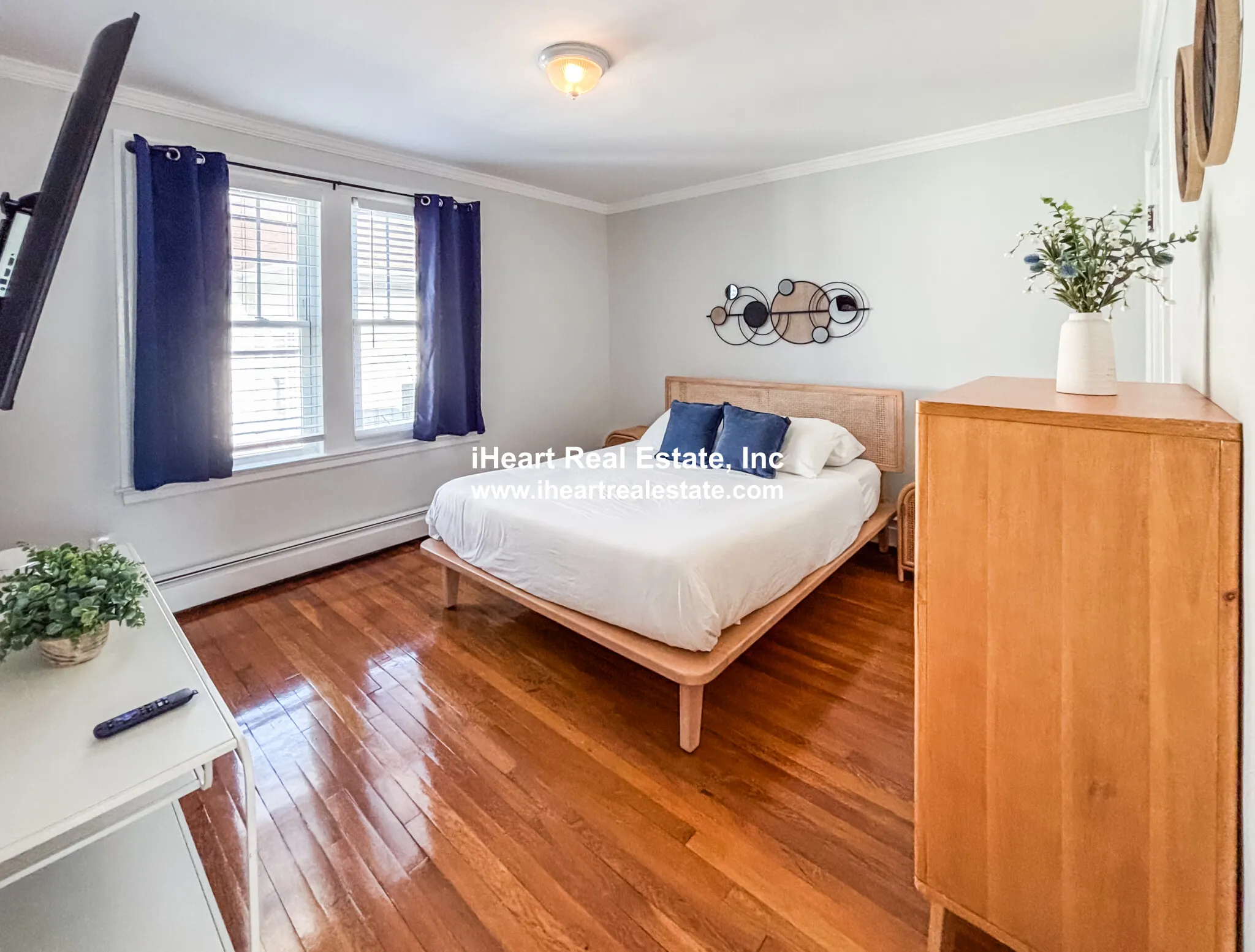 65-67 Saint James Circle, Hunnewell Hill