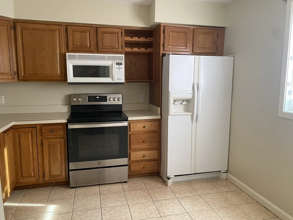 330 Sunderland Rd, Worcester