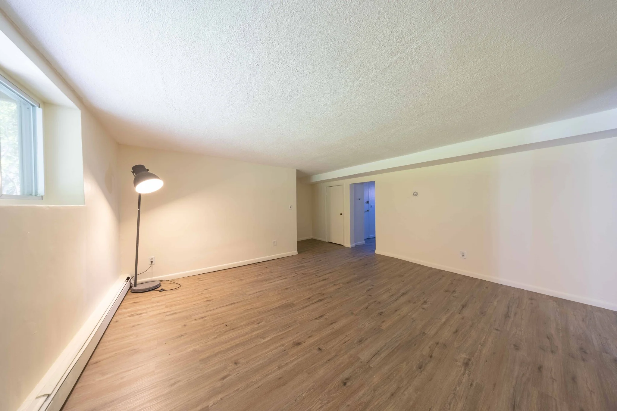 33 Westgate Rd, Chestnut Hill