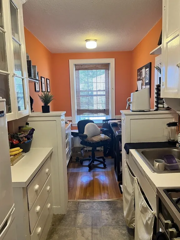 90 Kilsyth Rd, Brighton