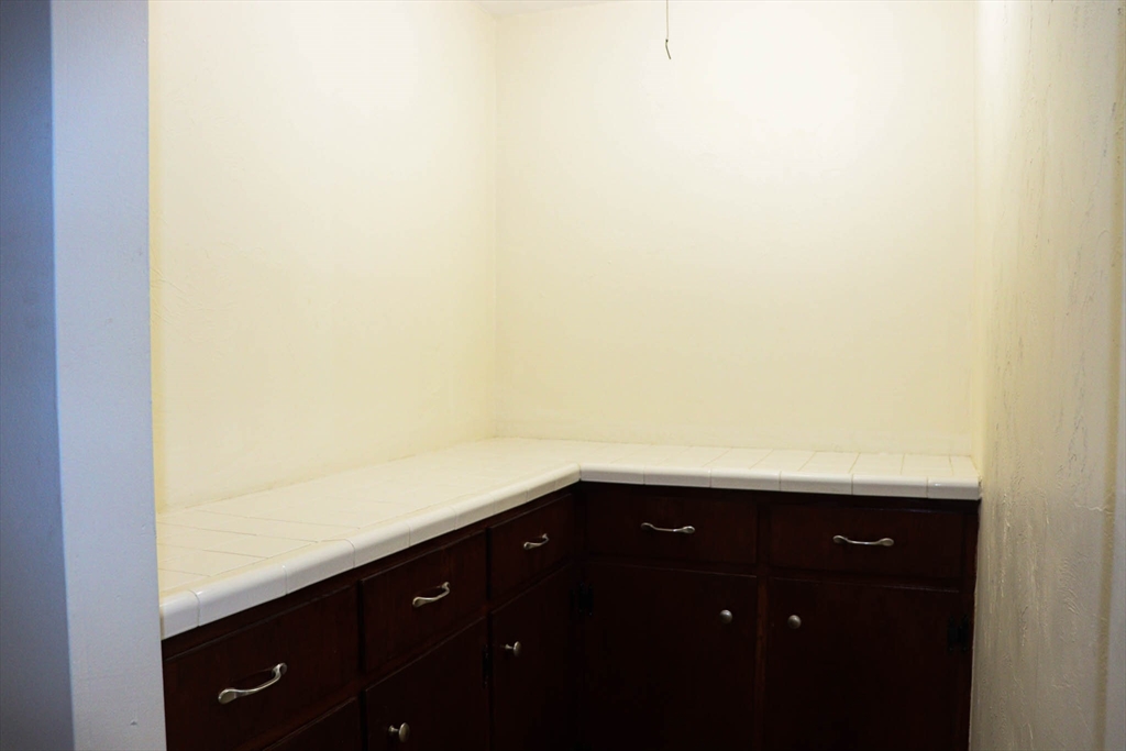 9 Forest Ave Ct, Plymouth