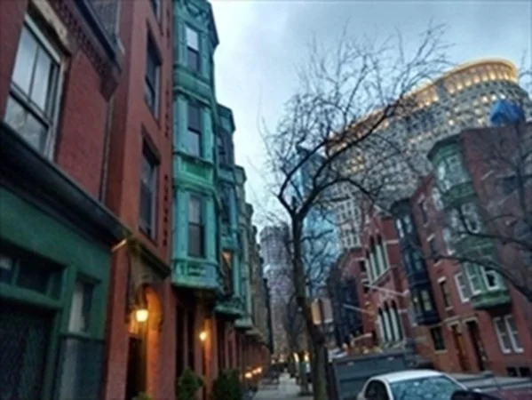 141 Arlington St, Back Bay