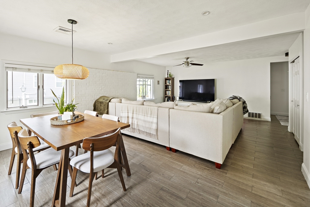 50 Triton Ave, Point Shirley