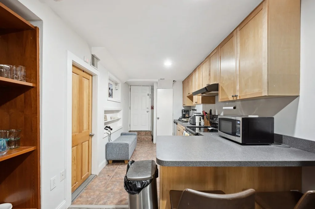 12 Foster St, North End