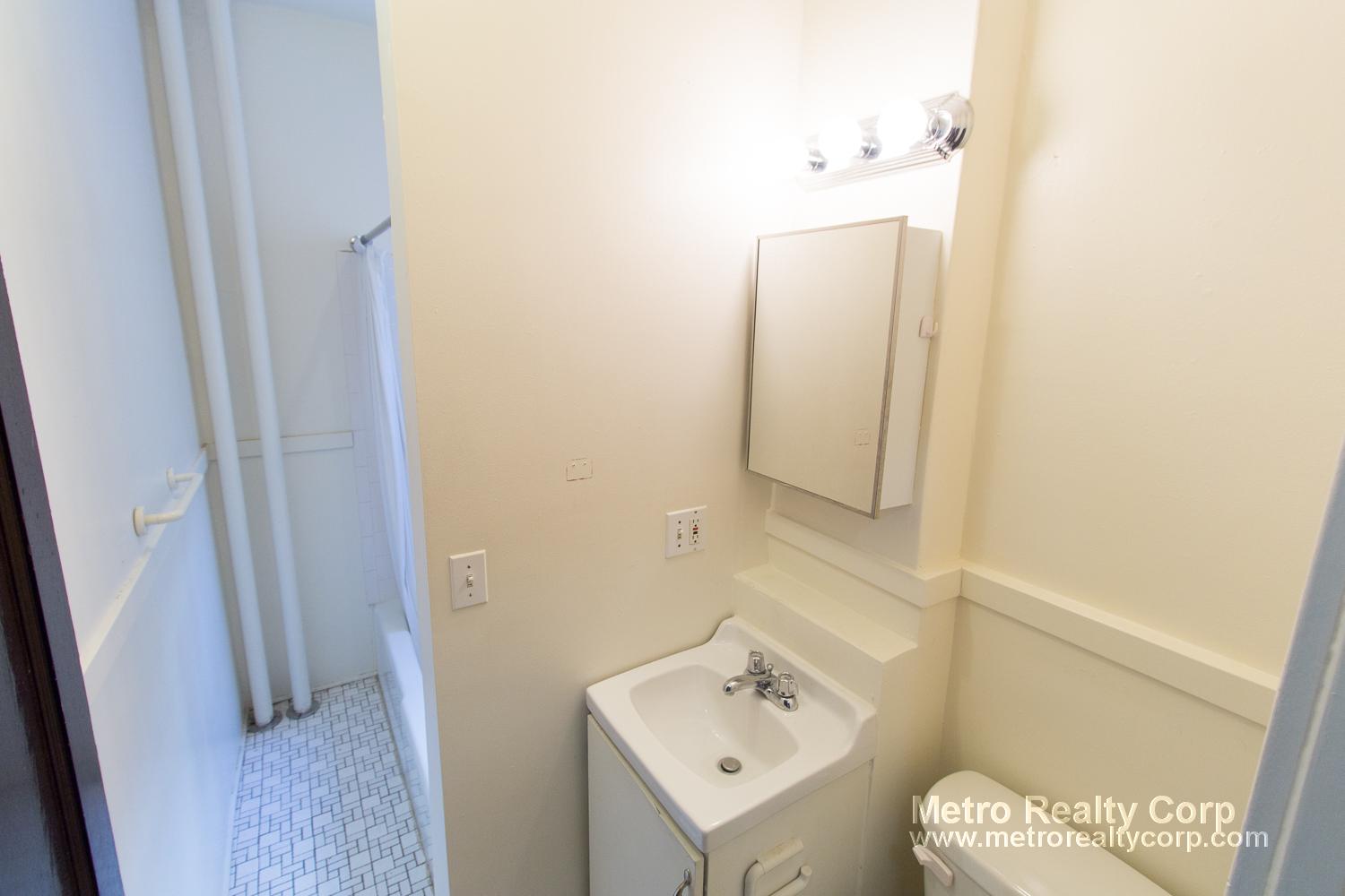 7 Scottfield Rd, Allston