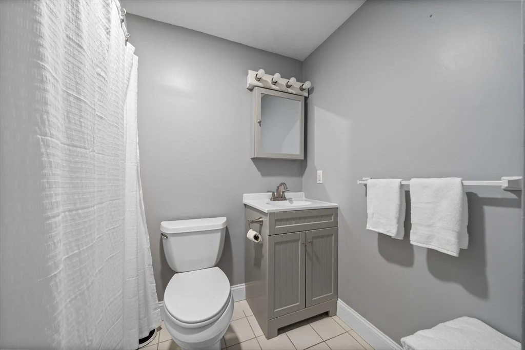 104 Norton Ave, Easton