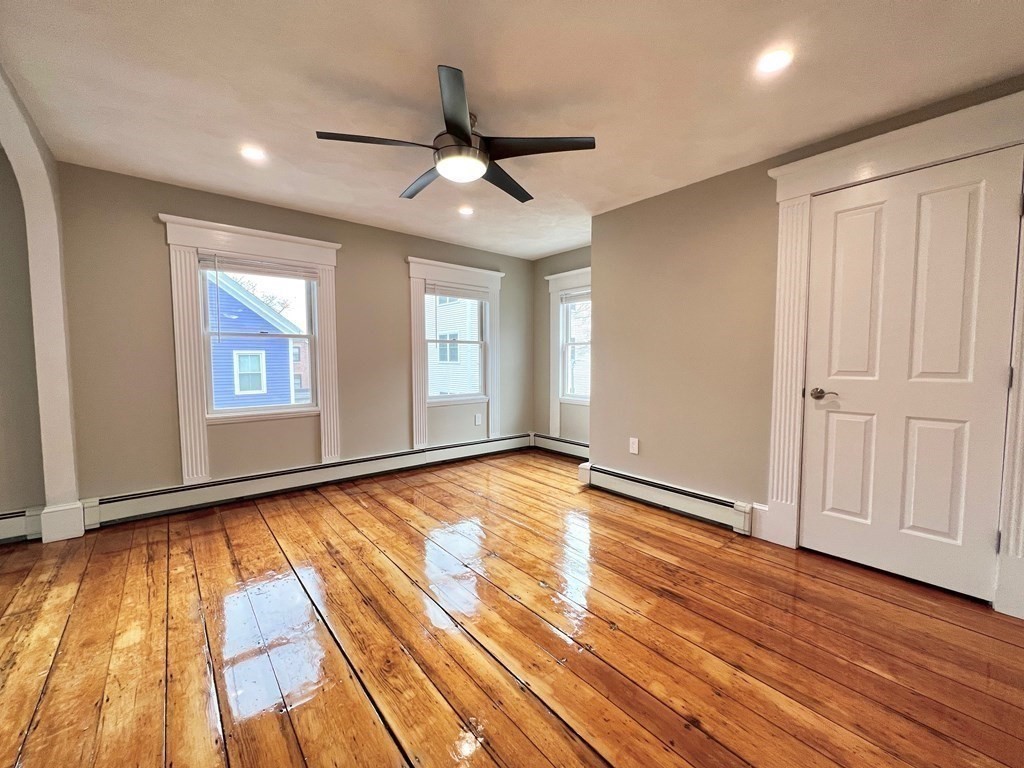 58 Pearl St, Charlestown