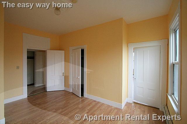 90 Norfolk St, Central Square