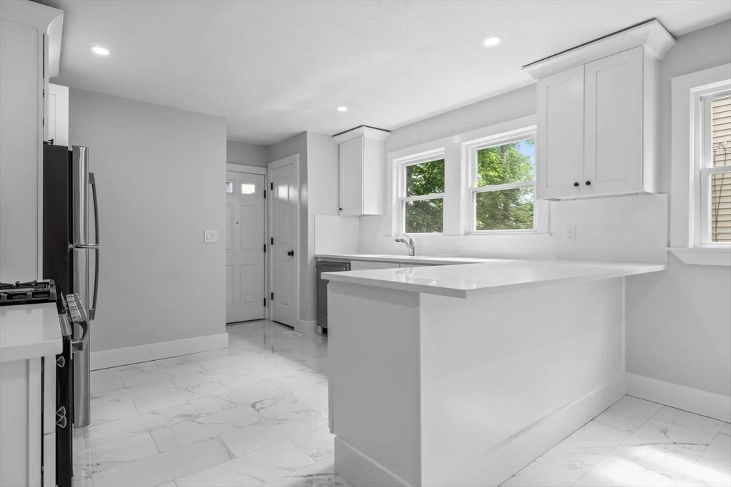 170 Calumet St, Mission Hill