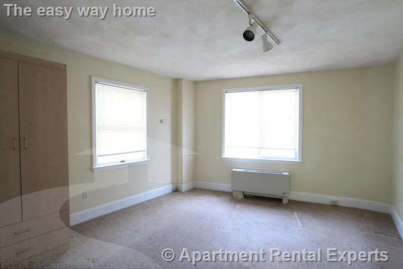 12 Mt Auburn St, Harvard Square