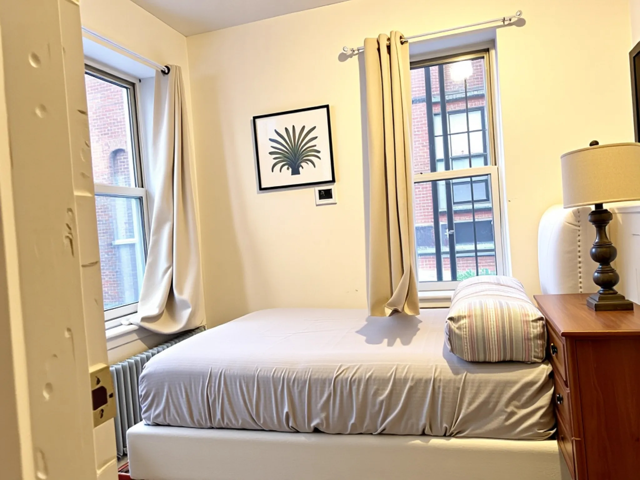 28 Myrtle, Beacon Hill