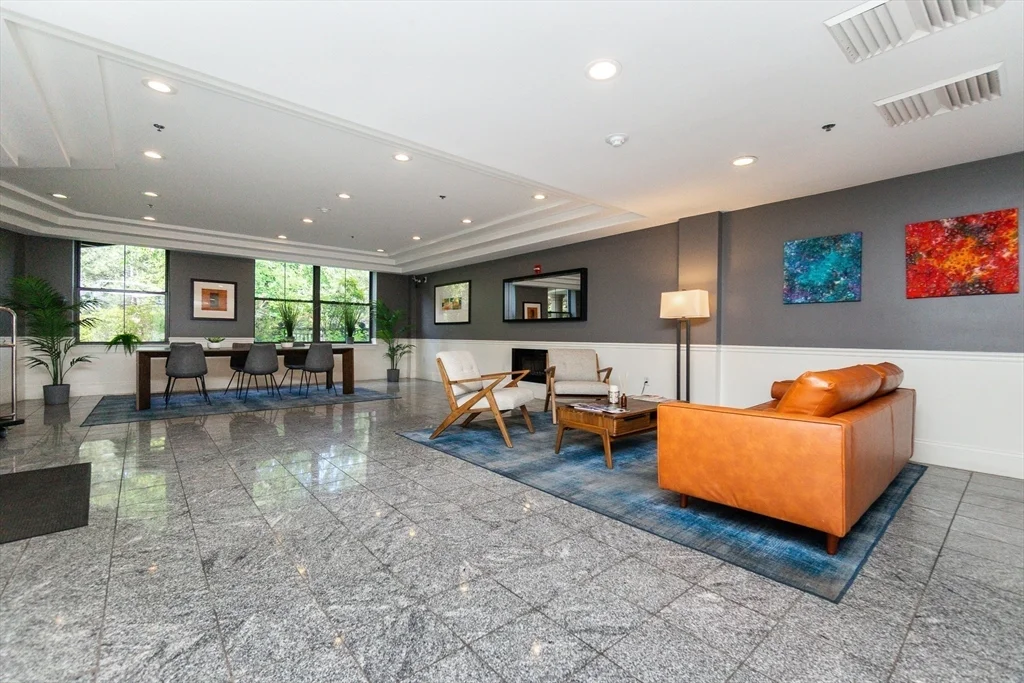 110-112 Cypress St, Coolidge Corner