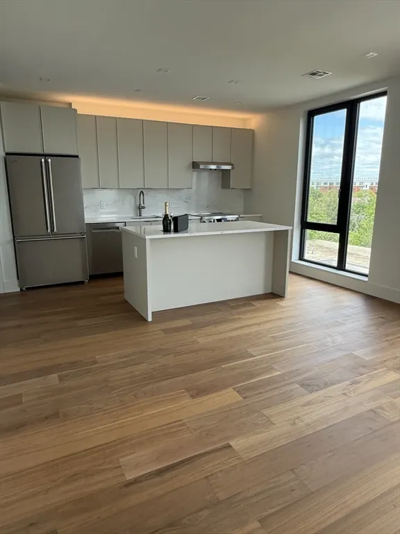 1515 Commonwealth Ave, Brighton