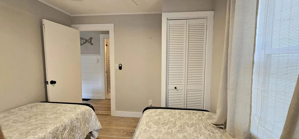 93 Ploughed Neck Rd, East Sandwich