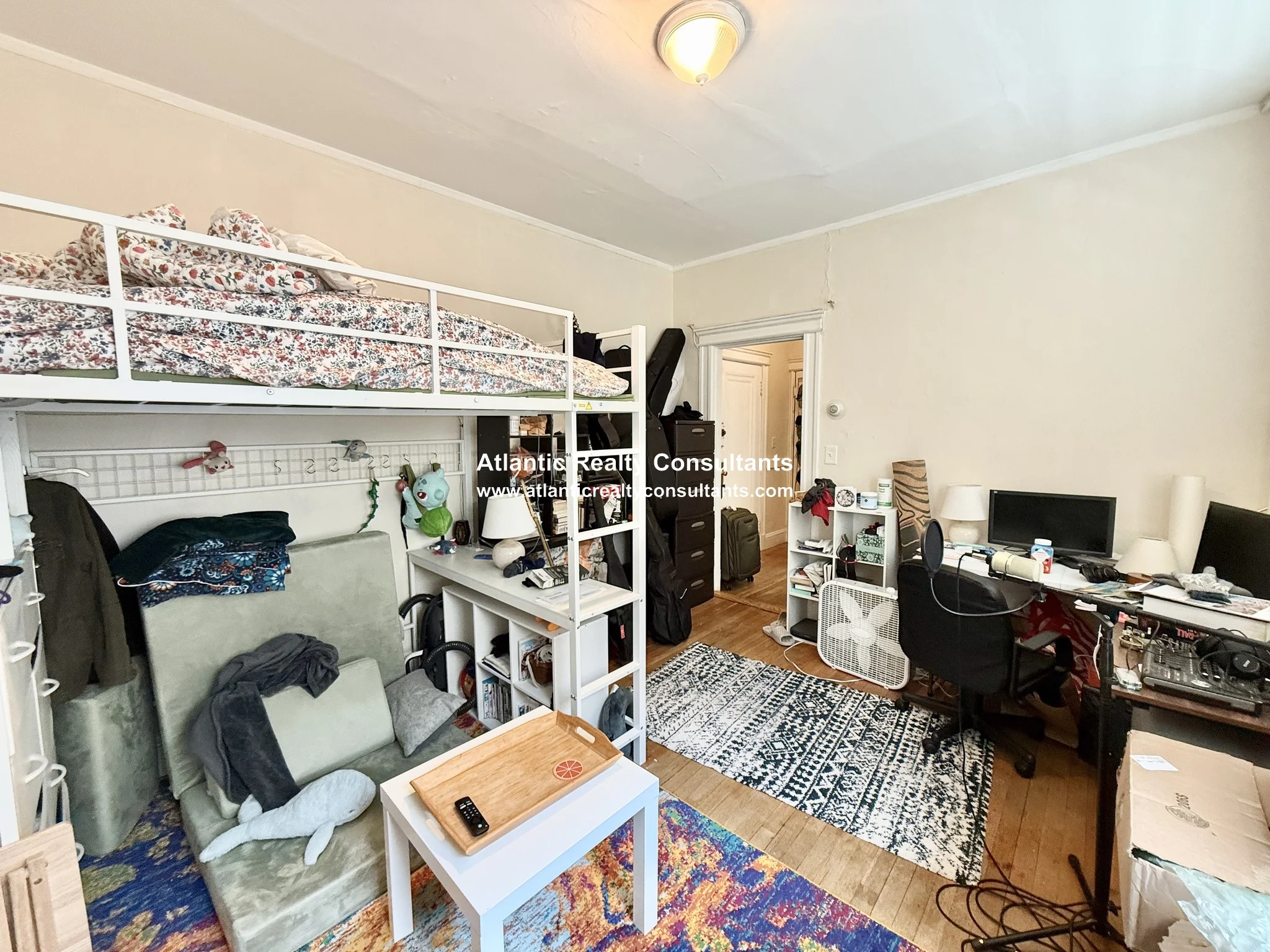 1840 Commonwealth Ave, Brighton