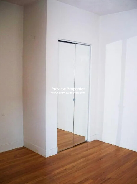 1999 Commonwealth Ave, Brighton