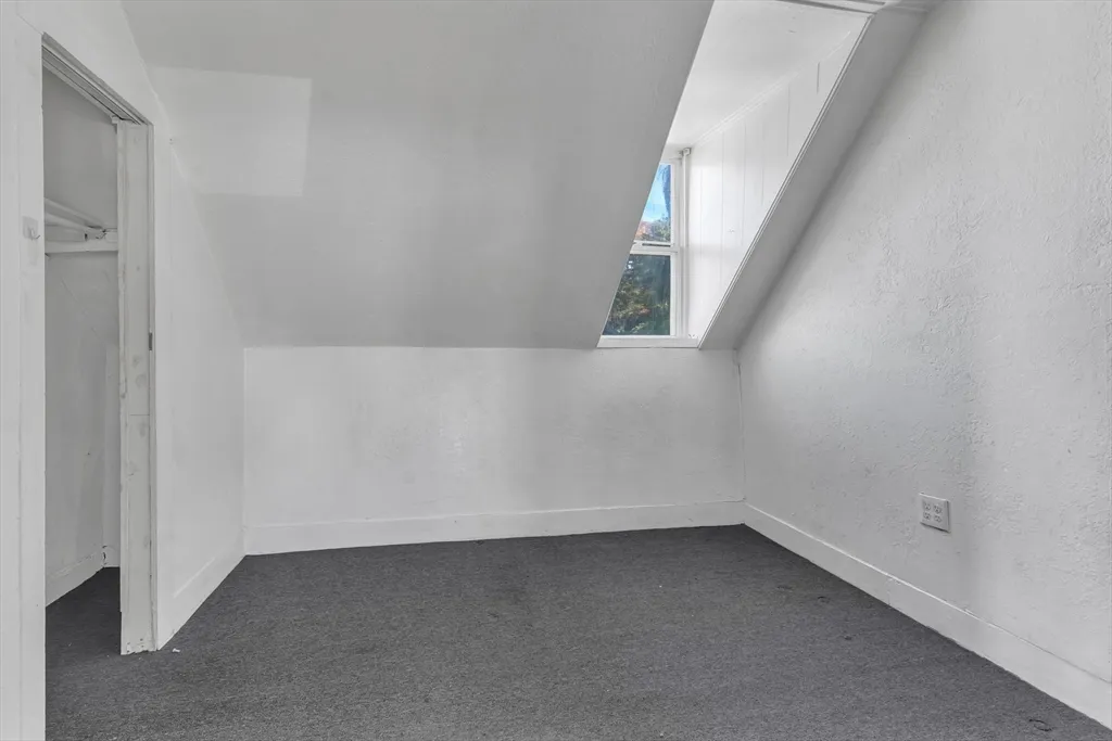 13-R Plain St, Taunton