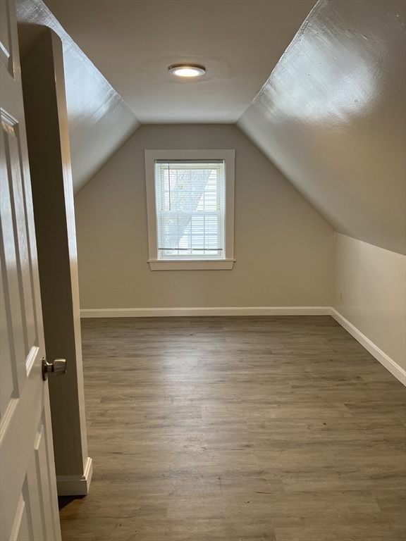 8 Sunset Rd, Wayland