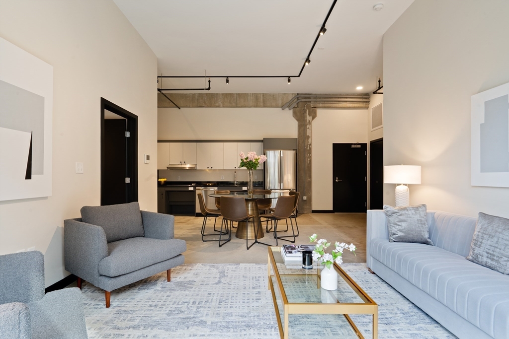 1060 Broadway, Teele Square