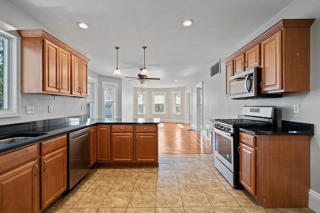 64 Creeley Rd, Belmont