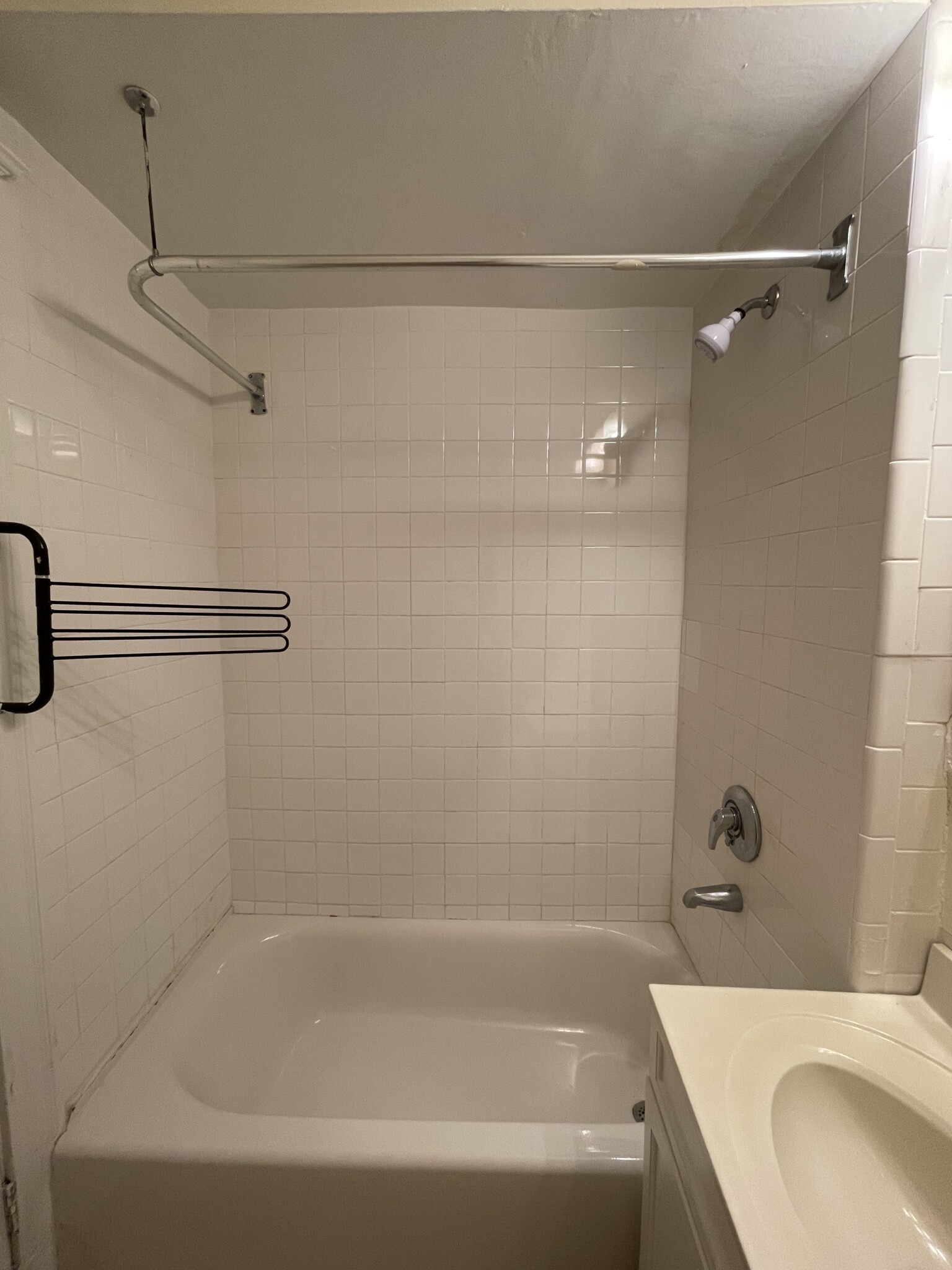 9 Barrows St, Allston