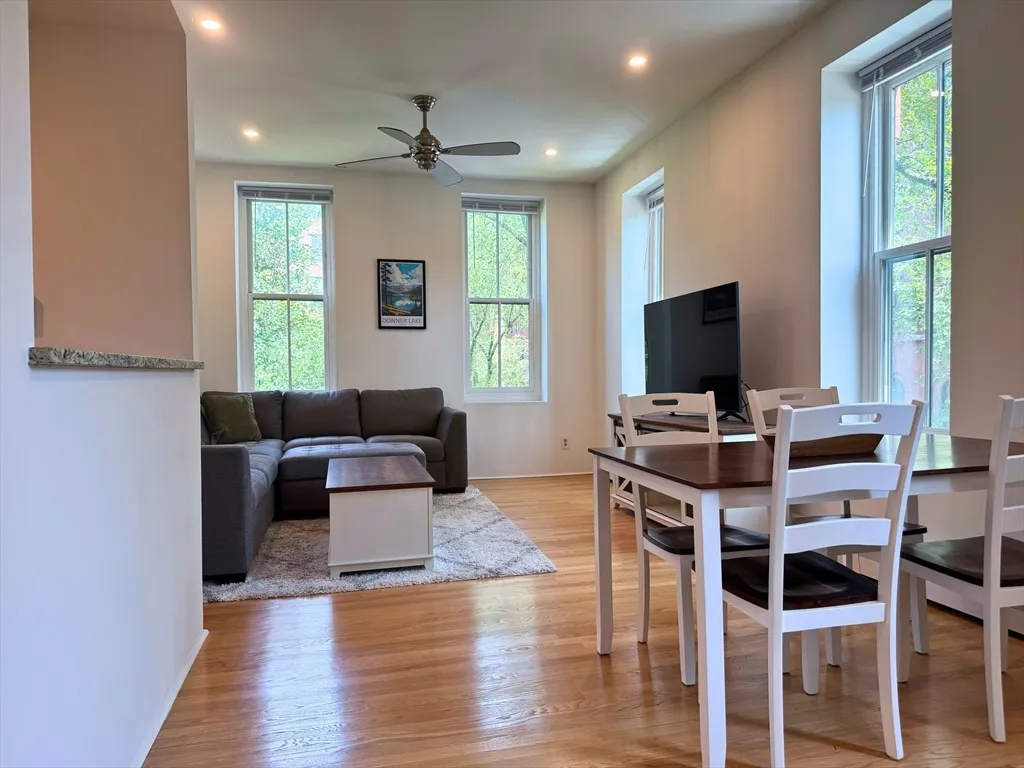 30 Concord Pl, South End