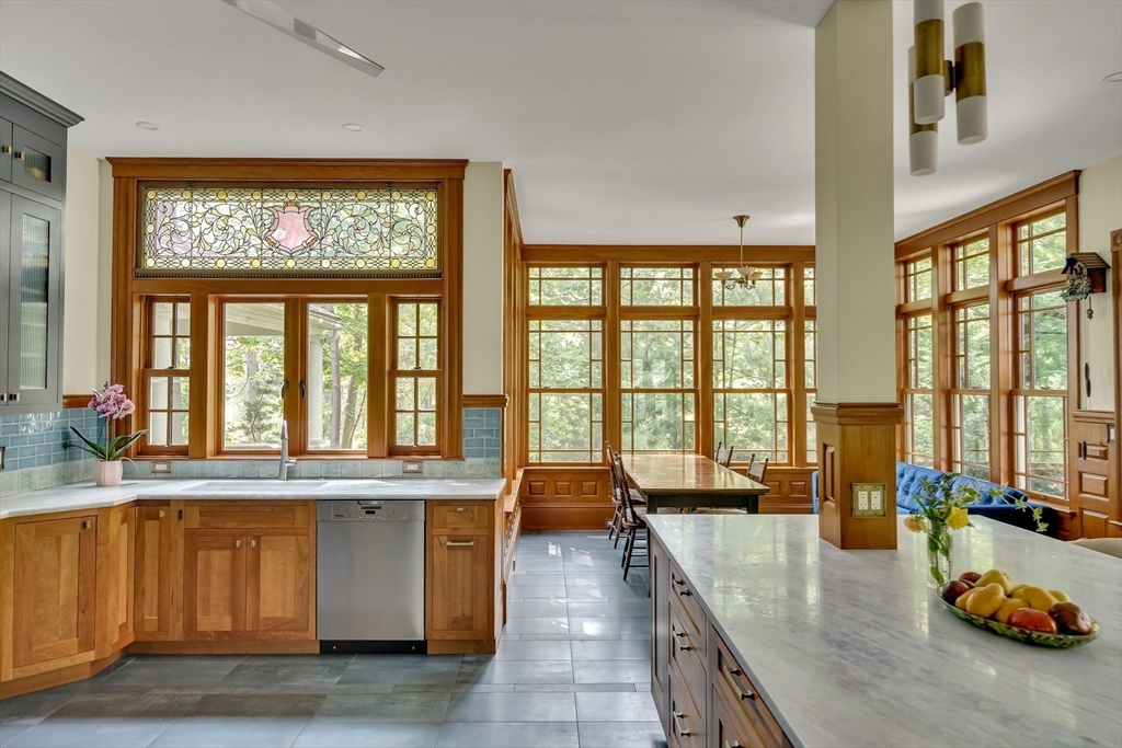 57 York Ter, Corey Hill