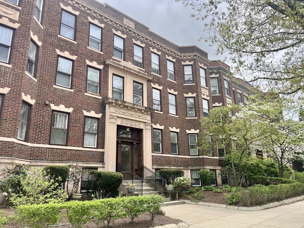 224 Jamaicaway, Jamaica Plain