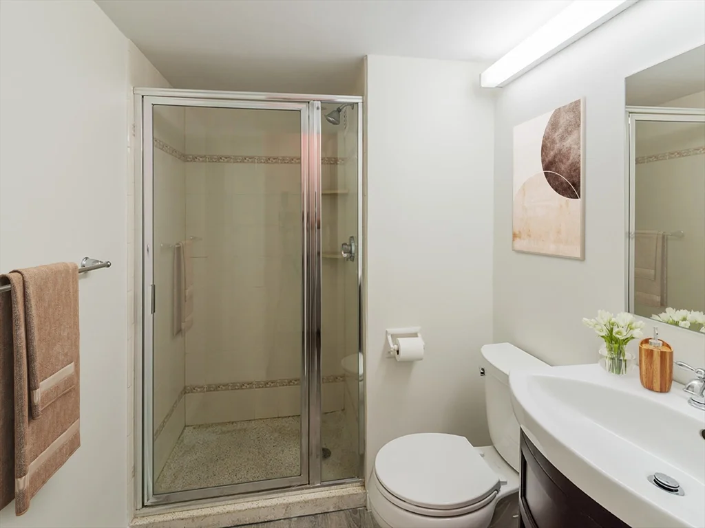 9 Hawthorne, West End