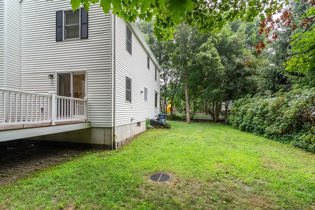 4 Randall Ct, Natick
