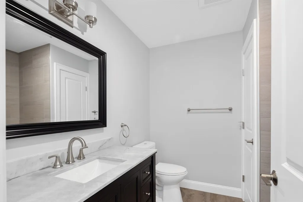 101 California Ave, Quincy