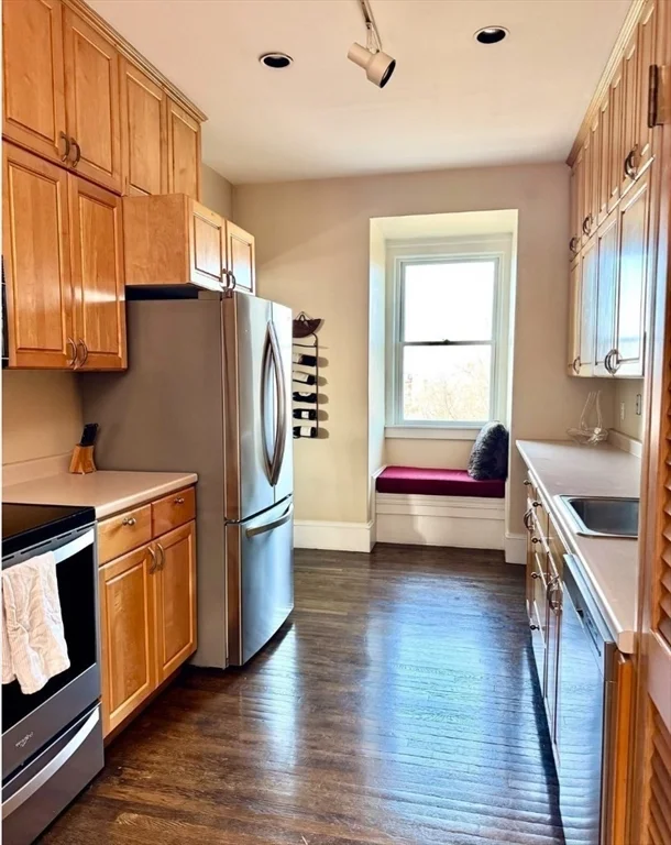 4 Monument Sq, Charlestown