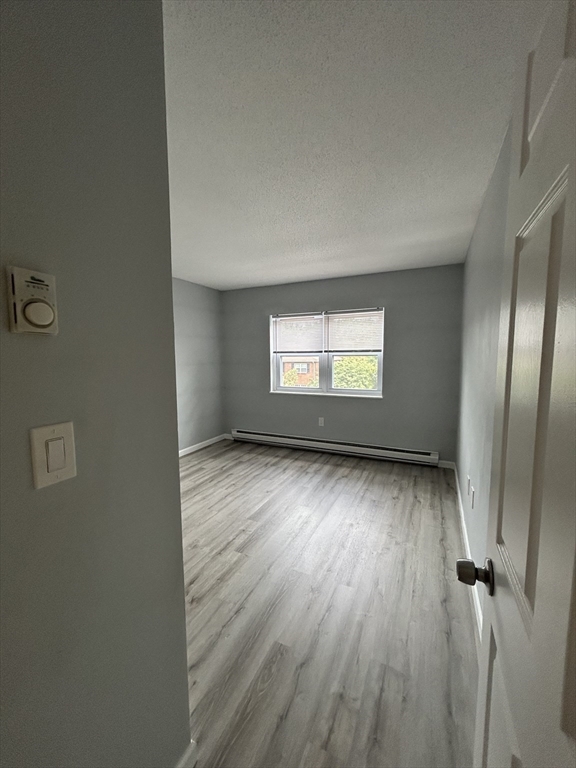 32 Maple Crest Cir, Holyoke