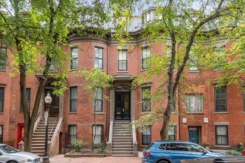 228 W Canton St, South End