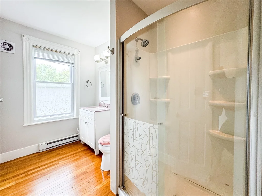 11 Maple Cir, Newton