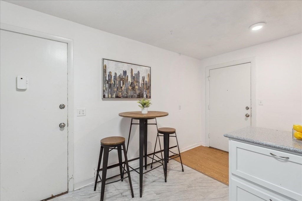 82 Lionel Ave, Waltham