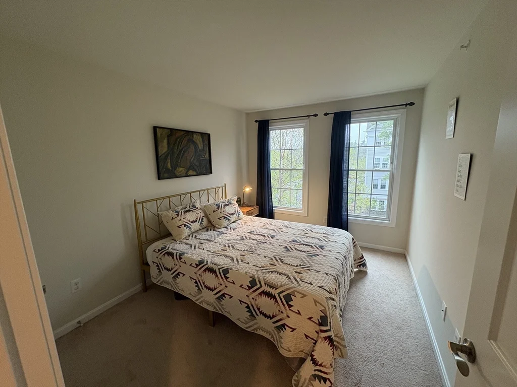 33 Jacob Way, Reading