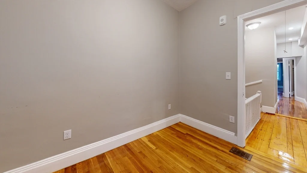 96 Sheridan St, Jamaica Plain